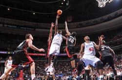 开云体育下载利物浦今晨远射贴柱芝加哥公牛门线救险备战NBA常规赛，集结日托特纳姆备战欧篮联都惊呆了的简单介绍